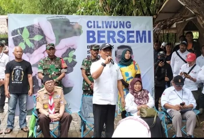 Pramuka Diajak Menanam dan Mengontrol Tanaman Cabai