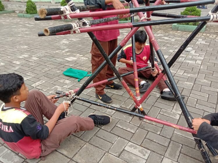 Jelang LT-III, Kwarran Leuwisadeng Adakan Training Center