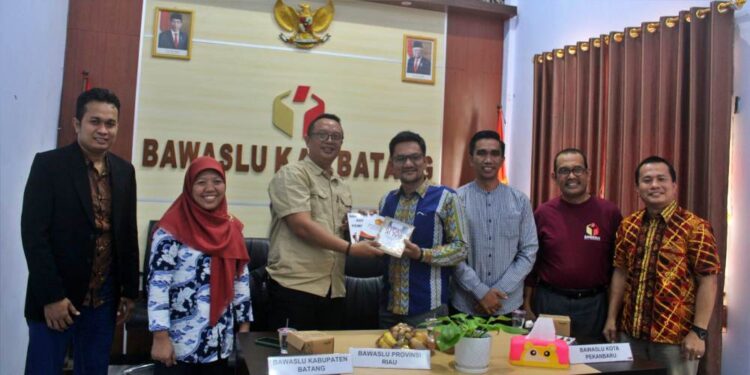 Bentuk Saka Adhyasta Pemilu, Bawaslu Kota Pekanbaru Koordinasi ke Kabupaten Batang