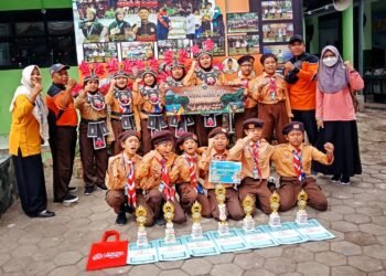 Pramuka MI Al Irsyad Kota Madiun Juara Lomba Yel-yel Tingkat Karesidenan
