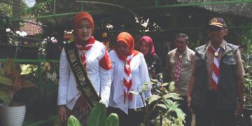 Kak Atalia Tinjau Gerakan Menanam Bersama Insan Pramuka (Gembira) di Kota Banjar