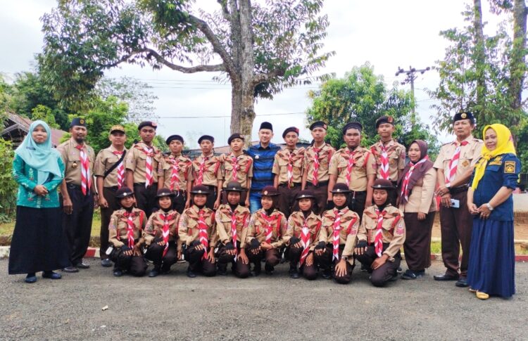 Ka Mabiran Pimpin Pelepasan Kontingen LT-III Kwartir Ranting Patimpeng