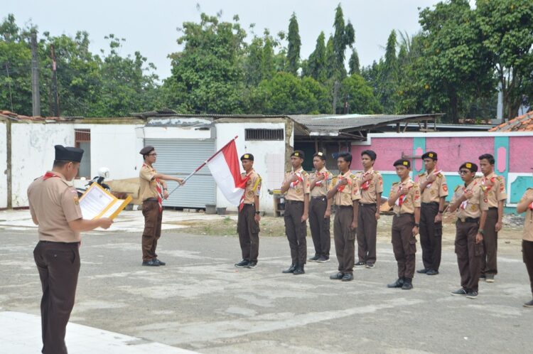 Kwarran Cileungsi Adakan Pelantikan DKR Pergantian Antar Waktu