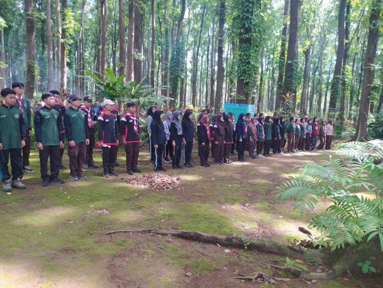 Pakai Tagline Disiplin, Saka Wanabakti KPH Banyuwangi Utara Sukses Gelar Latihan Integrasi Rimbawan Muda Tingkat Cabang Banyuwangi