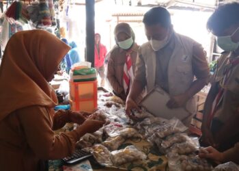 Antisipasi Jelang Ramadhan, Loka POM Tulang Bawang dan Pramuka Menggala Bergerak Awasi Pangan Beredar