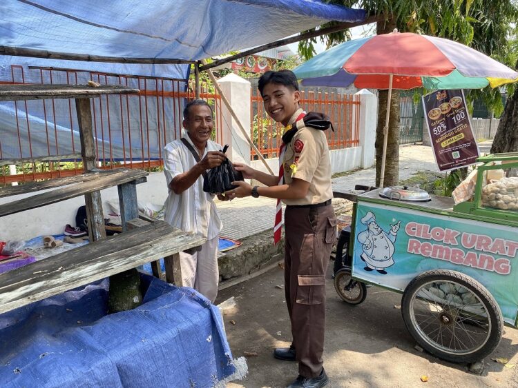 Pramuka SMAN 1 Cepu Gelar Bakti Sosial Sambut Bulan Ramadhan