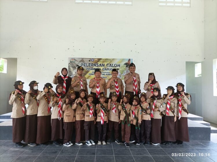 Camat Rumpin Lepas Peserta Tapakan Pramuka Garuda Kwarcab Kabupaten Bogor