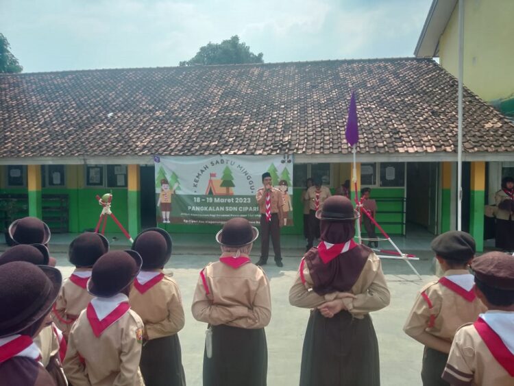 200 Pramuka Penggalang Ikuti Persami SDN Cipari Klapanunggal Kab. Bogor