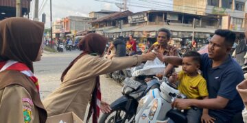 Pramuka Peduli Aceh Utara Bagi Takjil Berkah Ramadhan 1444 H