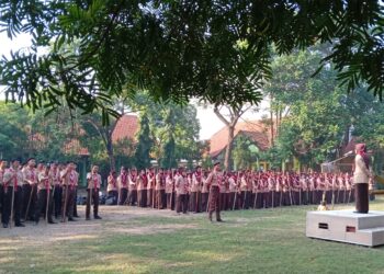 Kolaborasi dengan Koramil dan Puskesmas Jabon, 441 Pramuka Penegak Ikuti Jelajah Desa