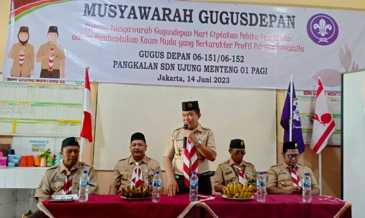 Ketua Kwartir Ranting Cakung Membuka Mugus