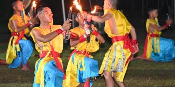 Regu Red Leopard Three Tampil di Malam Pentas Seni LT-V