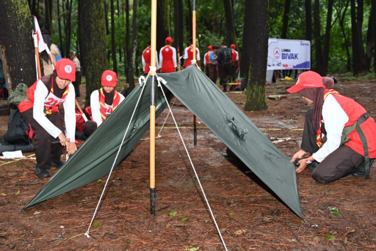 Kisah Seorang Bidamping, Ternyata Tidur Ditenda Itu Menyenangkan