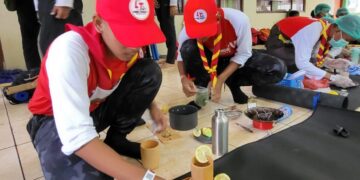 Peserta LT-V Senang Dapat Membuat Obat Tradisional