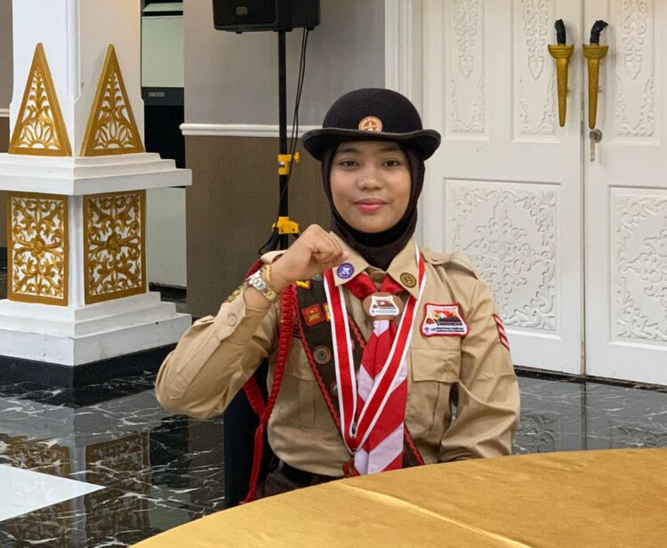 Addini Salsabila Pembawa Bendera Merah Putih Saat Pembukaan Jambore Pramuka Dunia Korea