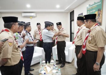 Sejumlah Tokoh Pramuka Terima Pin Peringatan Malaysia