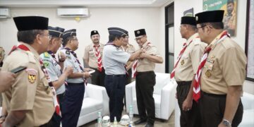 Sejumlah Tokoh Pramuka Terima Pin Peringatan Malaysia