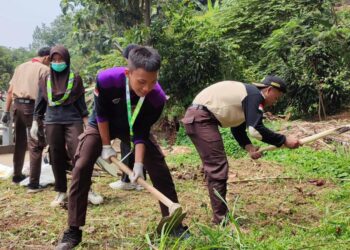 Giat Kerja Bakti Peserta Pertinas SBH VI di Ciwaringin Kota bogor.