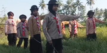 Kuatkan Kompetensi Kepramukaan, Pramuka MI Arrahman Pajekko Latih Ketangkasan Semaphore