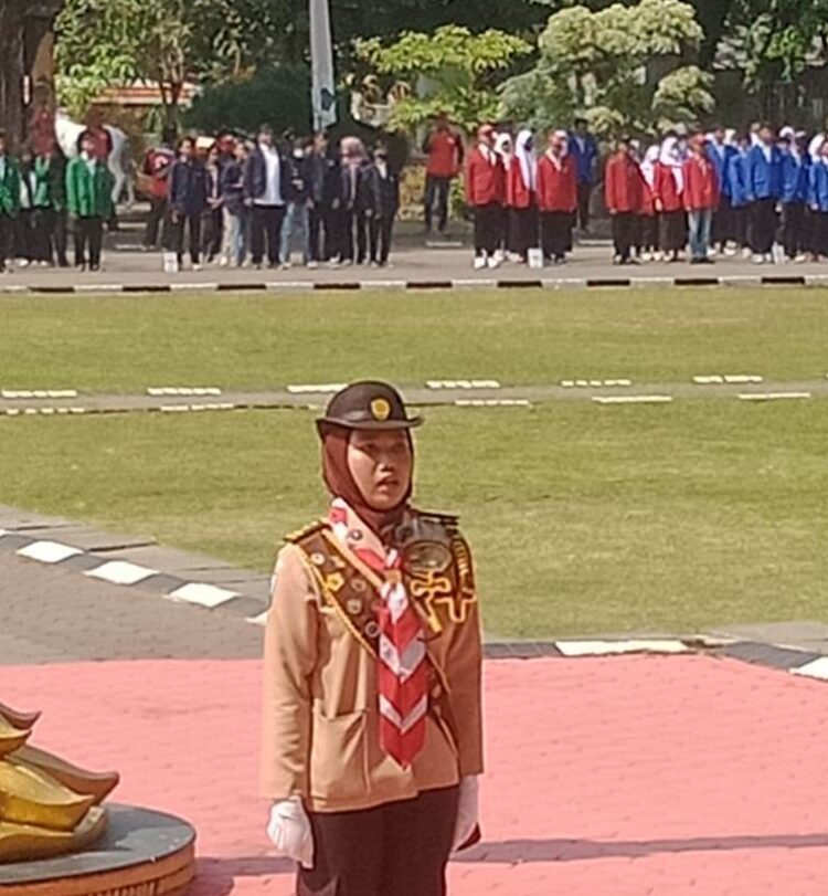 Nadine Dipercaya Pimpin Upacara Peringatan Hari Sumpah Pemuda Di Sidoarjo