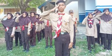 Pramuka SMP Negeri 1 Barebbo Peringati Hari Pahlawan