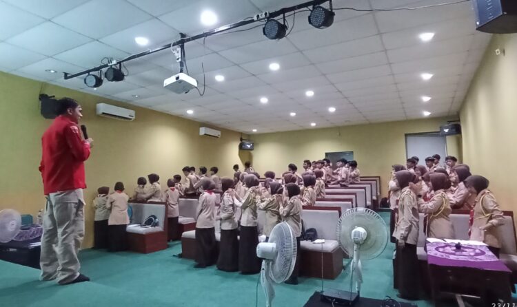 Siapkan Pemimpin Unggulan, SMA Ma’arif NU Karangmancol Gelar LDK