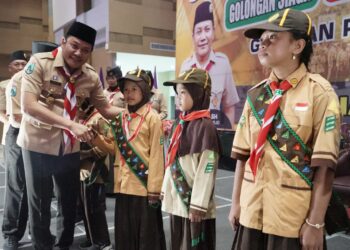 Ketua Kwarcab Sidoarjo Lantik 1.086 Pramuka Garuda