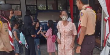 Tim Karya Bakti Nataru Kwarran Sokaraja Bantu PAM di Tiga Gereja