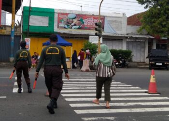 Saka Wira Kartika Kwarcab Banyumas Sukseskan Karya Bakti Tahun Baru