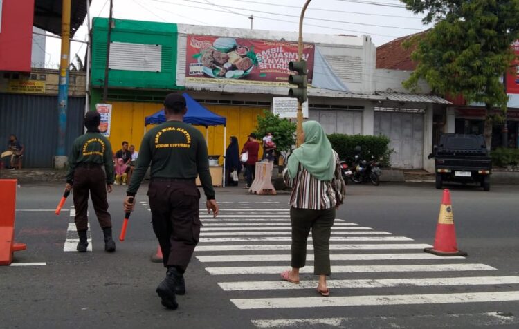 Saka Wira Kartika Kwarcab Banyumas Sukseskan Karya Bakti Tahun Baru