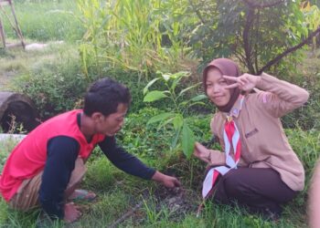 Saka Wanabakti Peringati Hari Baden Powell Dengan Menanam Pohon