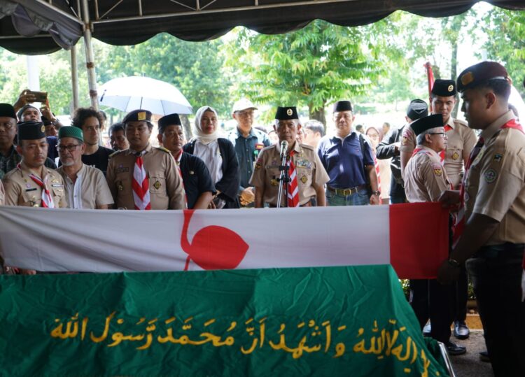 Sekjen Kwarnas Pimpin Upacara Pemakaman Jenazah Kak Fadjar Panjaitan