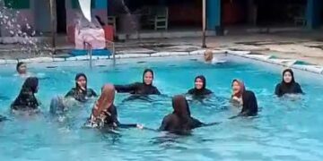 Waw Asyiknya, Latihan Renang Bersama Untuk Selesaikan SKU