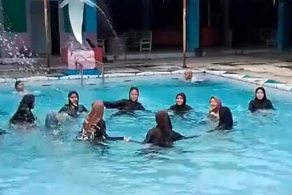 Waw Asyiknya, Latihan Renang Bersama Untuk Selesaikan SKU