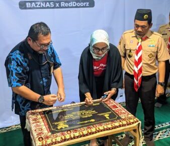 Kwarran Ciawi Bersama Baznas RI Luncurkan Program Bedah Mushola