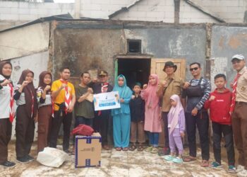 Kwarran Ciawi Serahkan Bantuan Kemanusiaan Untuk Korban Kebakaran Rumah Tinggal