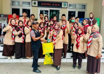 Gudep Pangkalan SMAN 1 Ciawi, Bogor Berbagi Dalam Rantang Pramuka
