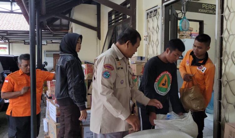 Pramuka Banyumas Kirim Bantuan Untuk Korban Banjir Demak