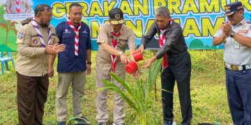 Sekjen Kwarnas Masa Bakti 2018-2023 Hadir Pada Gerakan Menanam Pohon Kwarda NTB