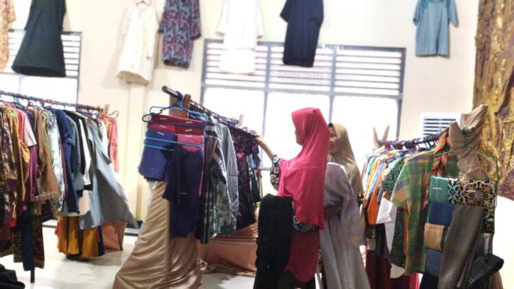 Ada Mall Pramuka Peduli Sesama di Kwarda Riau, Warga Kurang Mampu Bisa Dapat Baju Baru Gratis