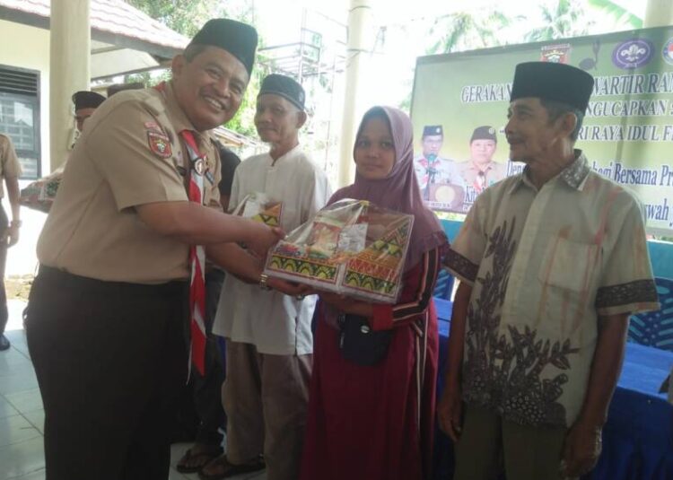 Menjelang Lebaran, Kwarran Bukit Kemuning Bagikan 1900 Paket Sembako