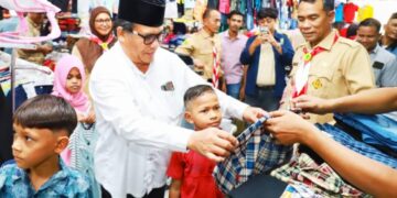 Jelang Lebaran 1445 H, Kwarcab Pidie Berbagi Takjil dan Baju Baru Untuk Anak Yatim Piatu